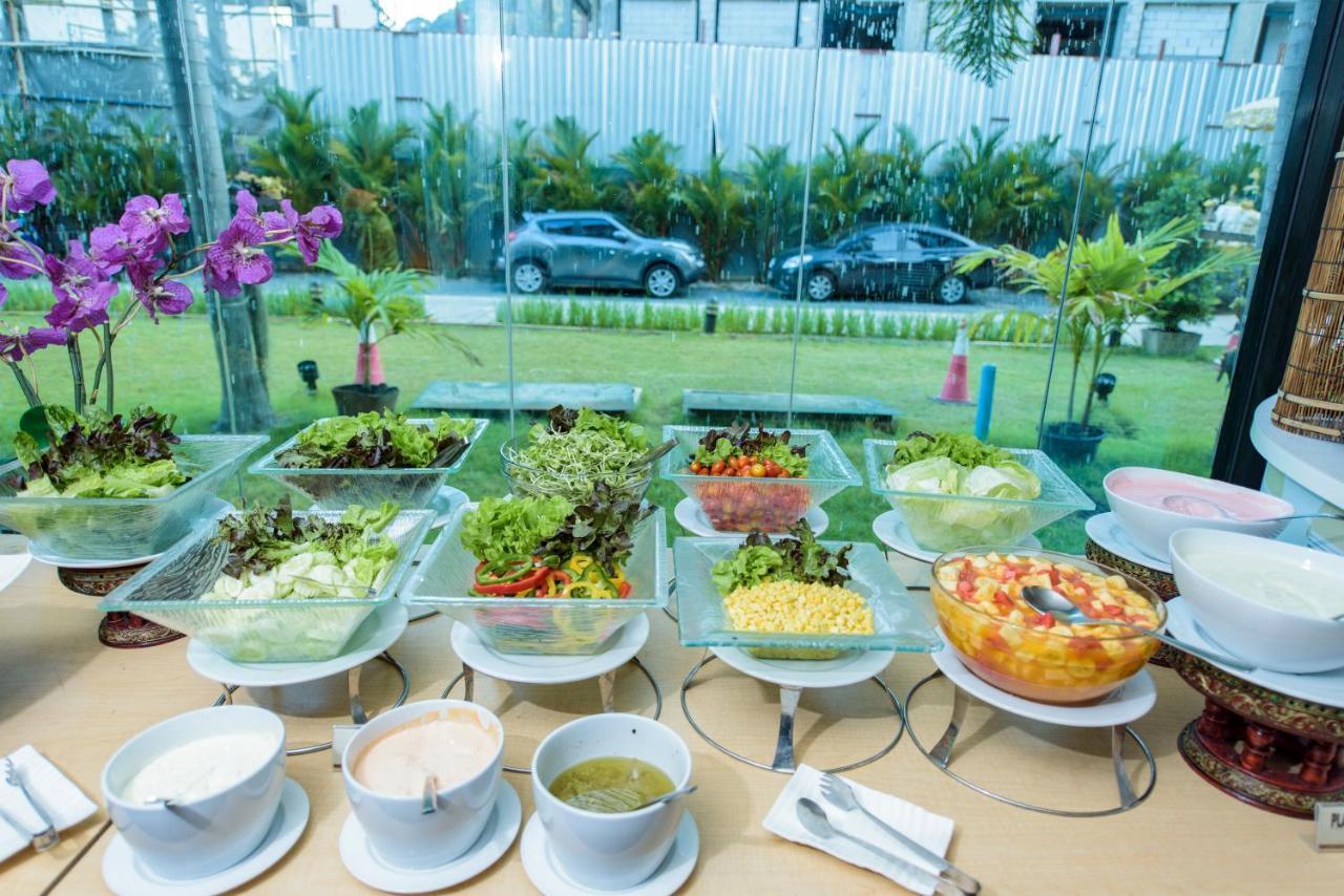 The Lunar Patong Phuket Exterior photo